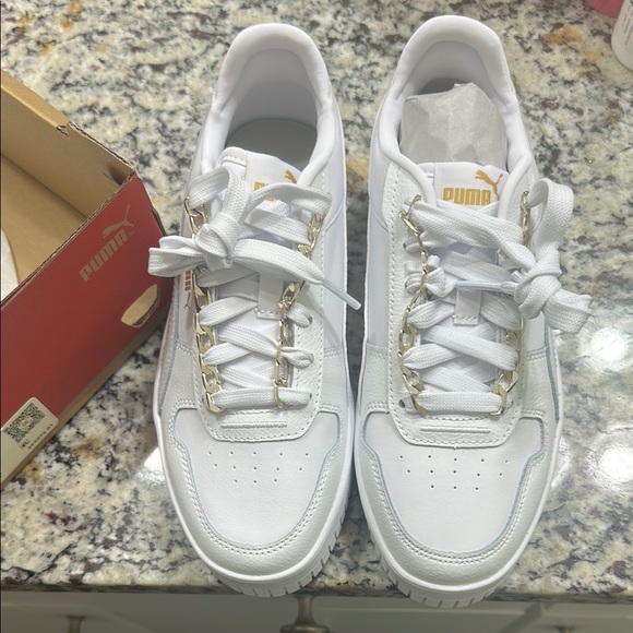 Puma Shoes - Puma white sneakers women’s size 7 new in box